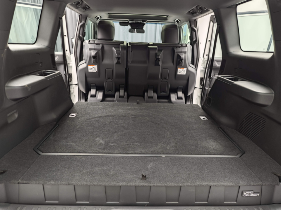 全新丰田普拉多:越野还是老派香?