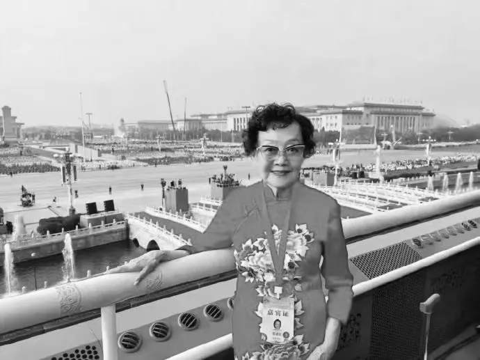 张治中将军之女、著名侨领张素久去世_腾讯新闻