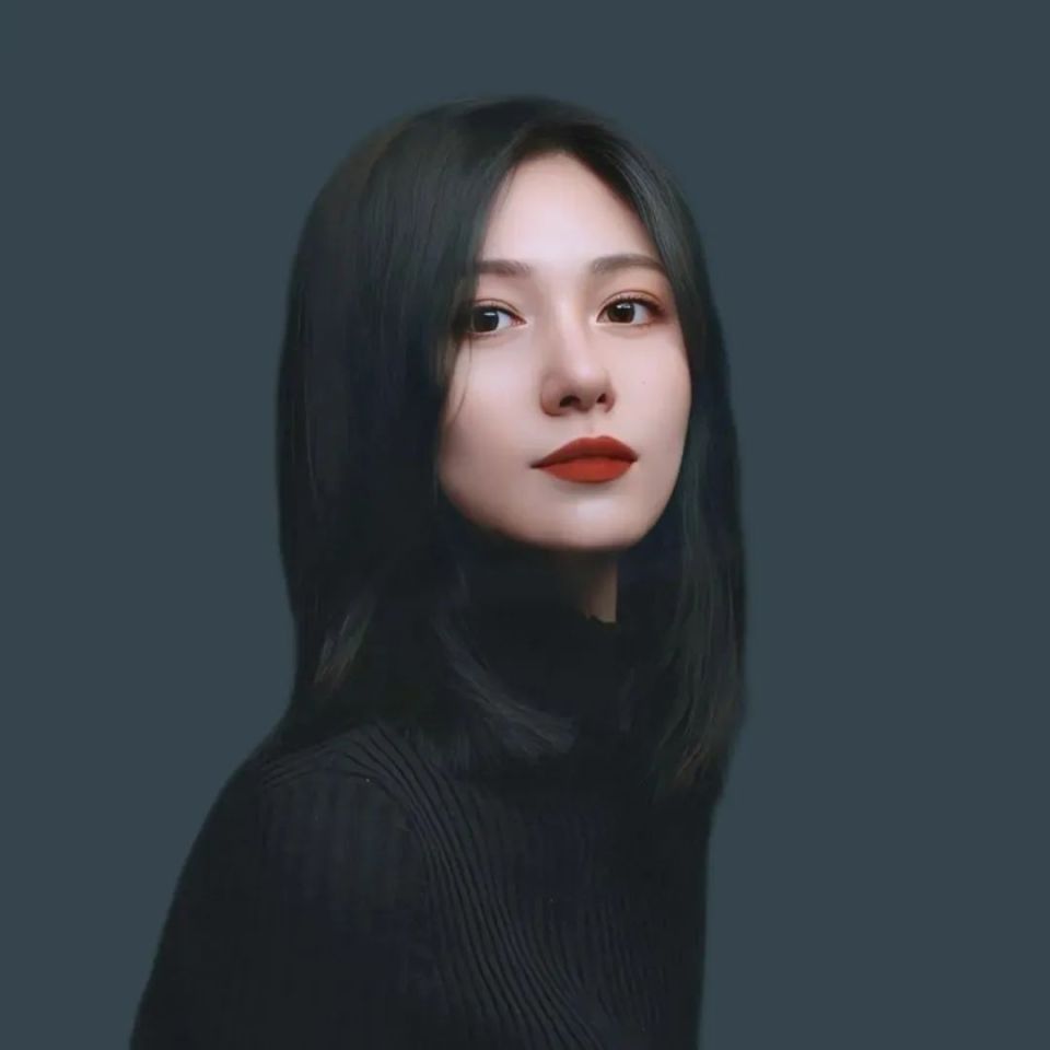 在《中国摄影家》《人像摄影》等刊物发表多幅摄影作品和点评文章,在