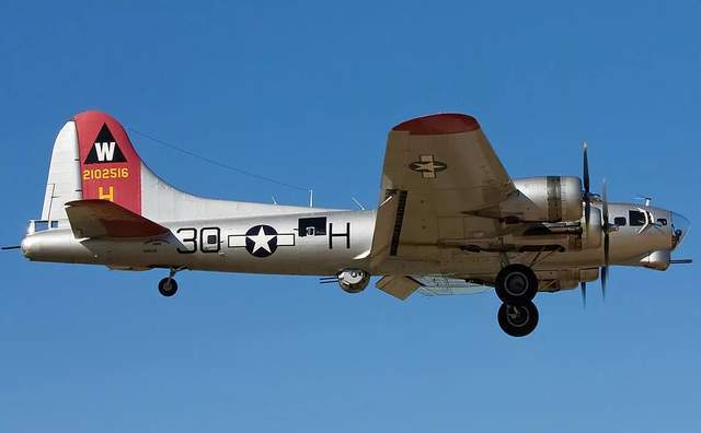 b25轰炸机,巡航速度快,曾扬威于二战期间