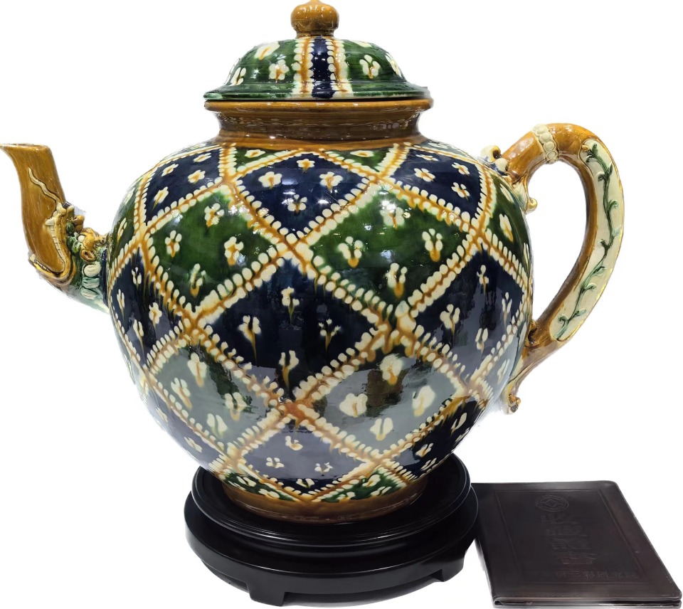 洛阳唐三彩惊艳亮相文博会