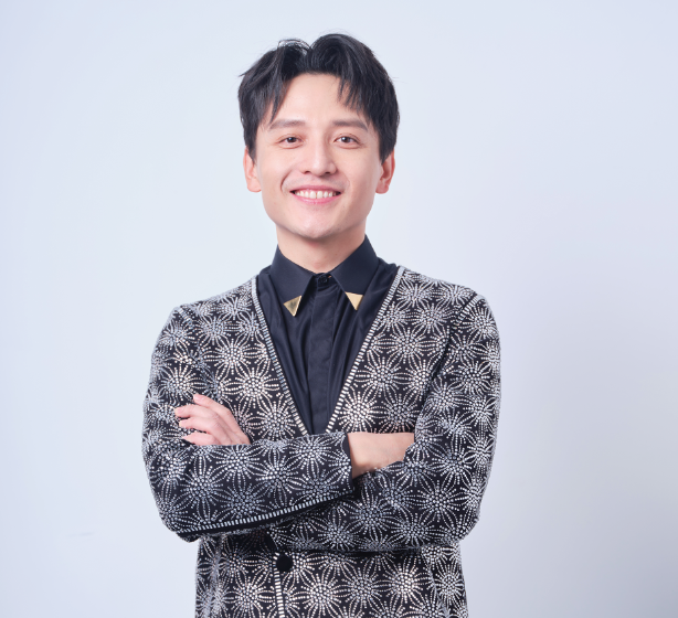 百克力爱说,敢说上海话的缘由,他最喜欢的上海话词语是"不响"