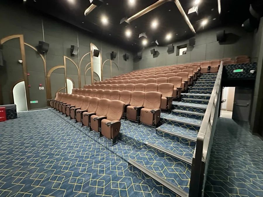 国泰电影院交通:轨道交通1号线,10号线,12号线陕西南路站兰心大戏院