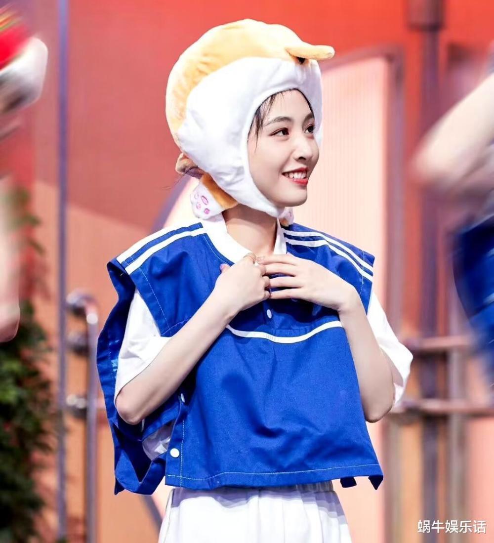 吴倩真实性情成谜,两档综艺反差大,网友直呼不理解_腾讯新闻