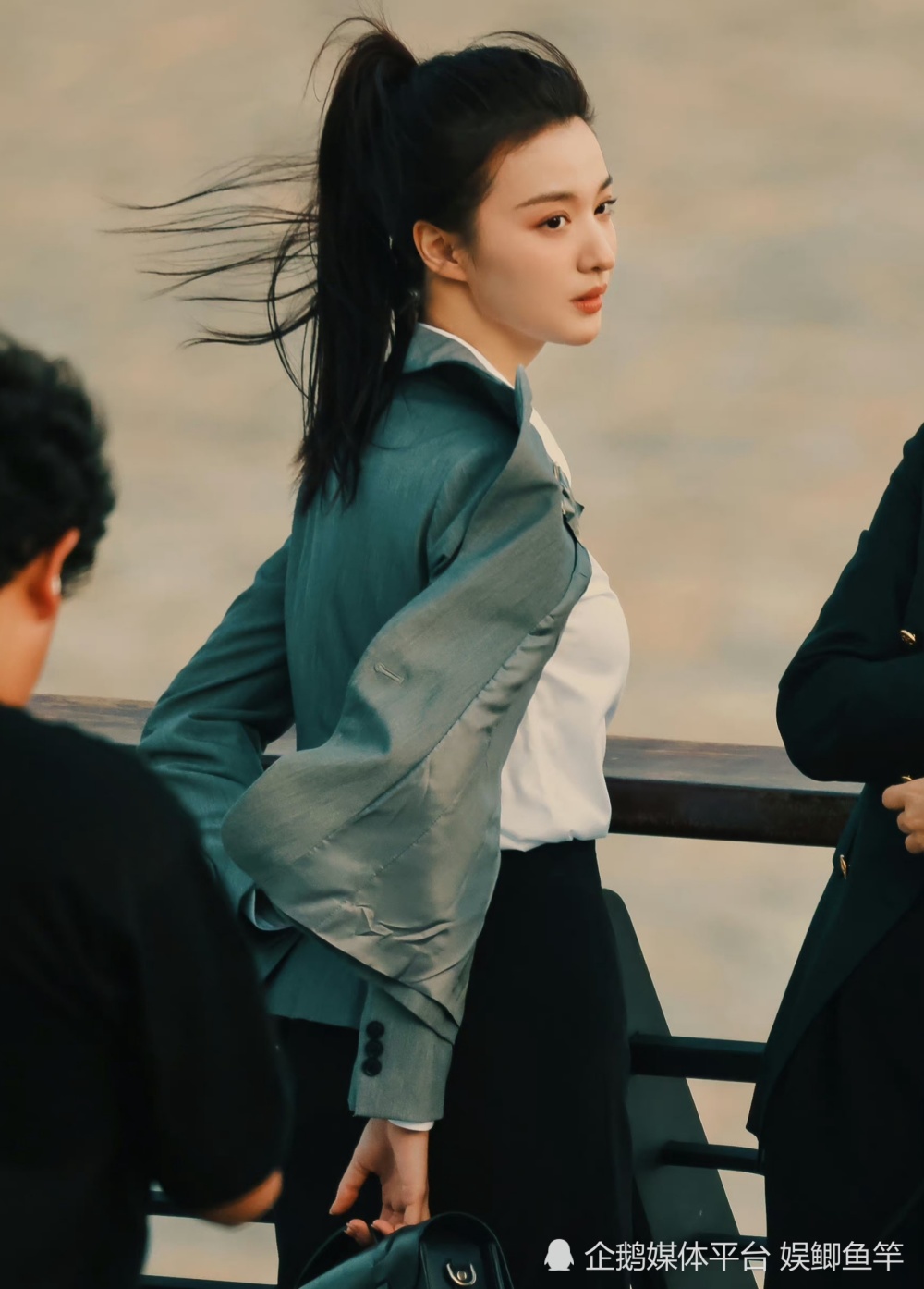 24岁大美女王楚然,《爱情有烟火》路透照,不愧是二代神仙姐姐!