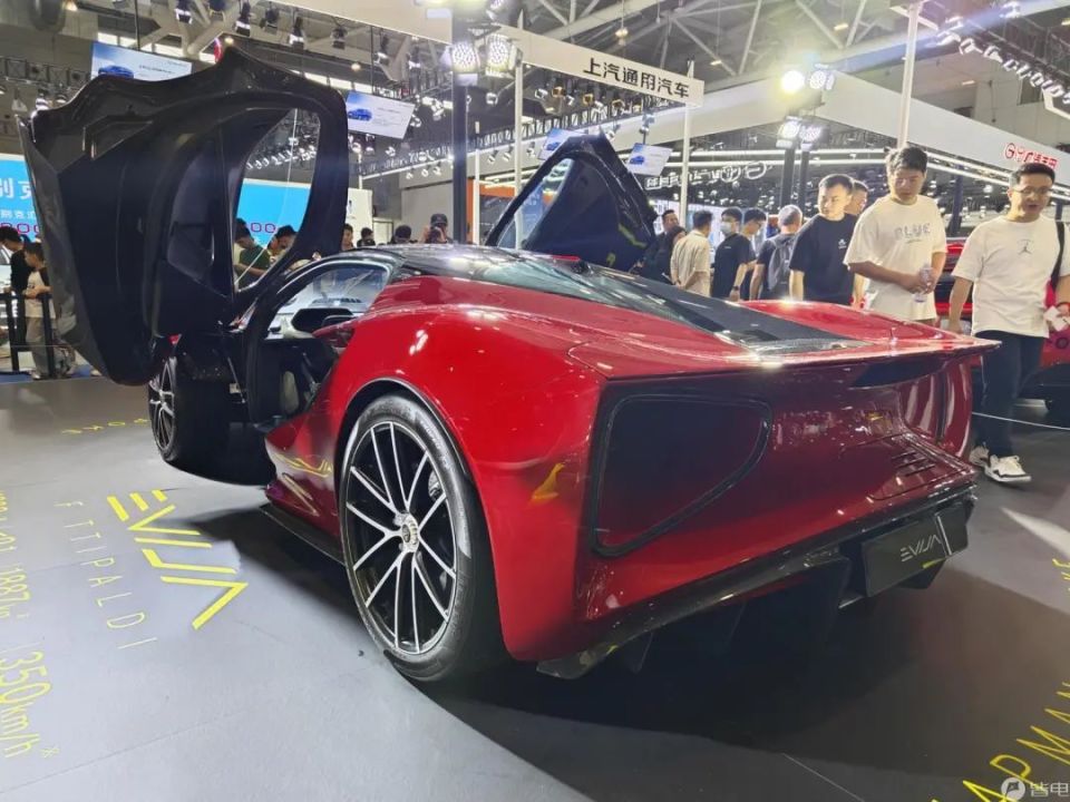 2024粤港澳车展最贵的电动车?路特斯纯电超跑evija亮相