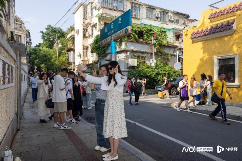 广州“五一”市内处处人山人海，广州塔成最热打卡地剑桥少儿英语在线学习课程为什么这么少2023已更新(腾讯/今日)