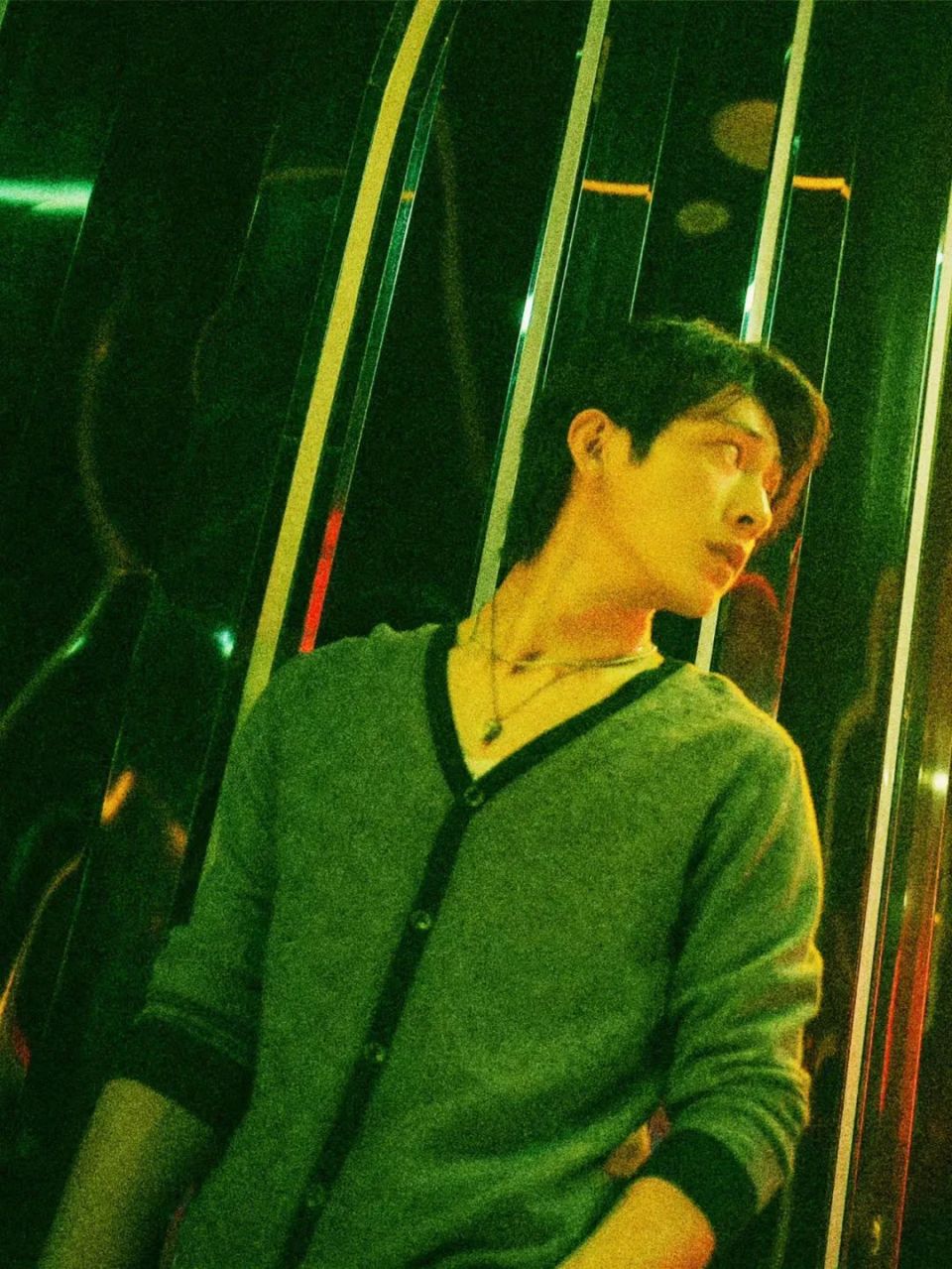 井柏然的"杀猪盘"穿搭也太有心机了,男女都可以借鉴