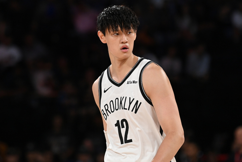 于嘉对话曾凡博：加入篮网是幸运 透露打或不打教练会提前通知