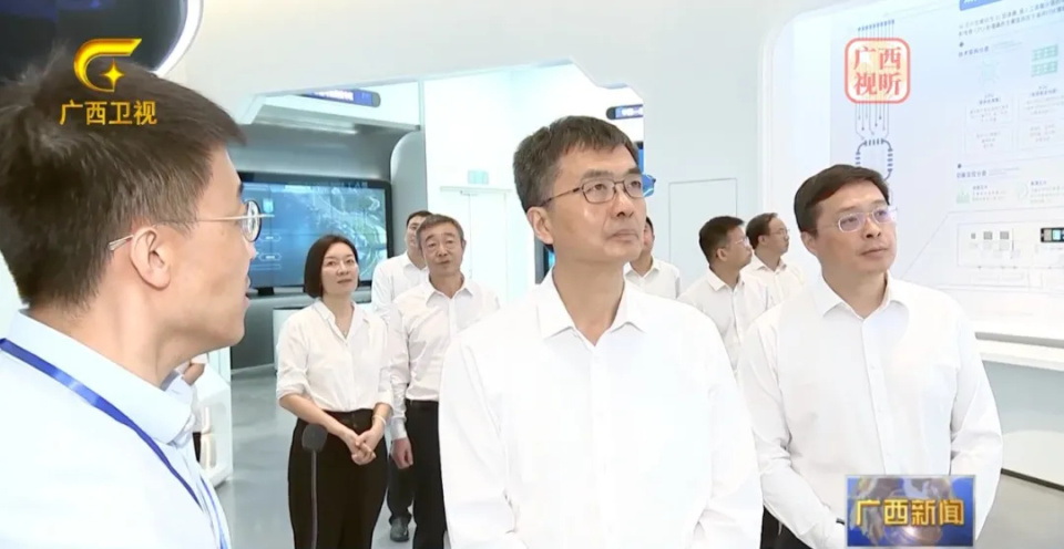 陈刚：今天没带讲稿，稿在我的眼镜里_腾讯新闻