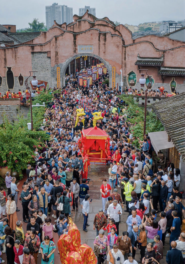 端午假期荣昌安陶小镇游客量同比增6倍!