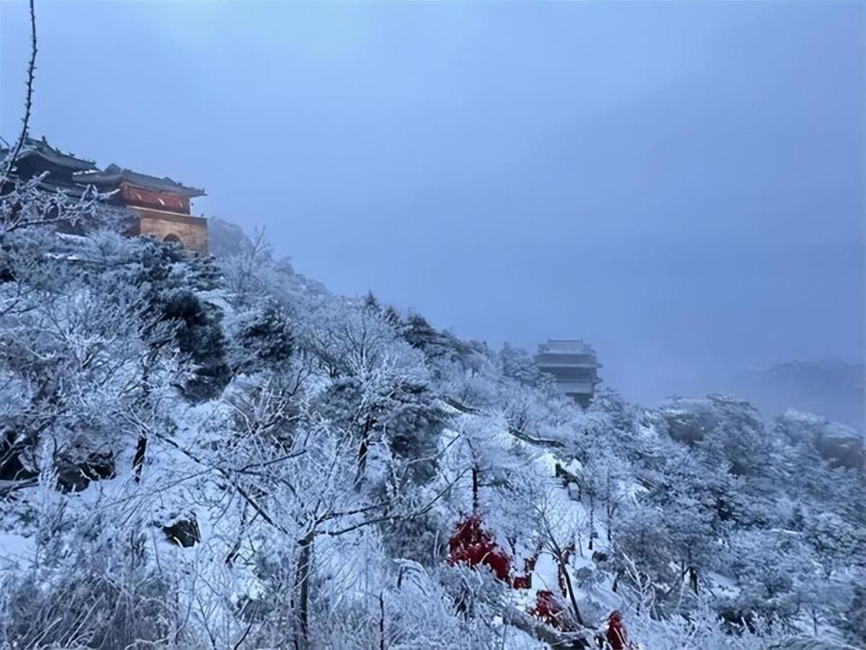 泰山图片雪景图片