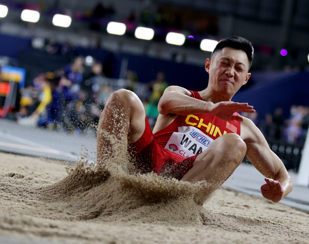 田径室内世锦赛王嘉男获男子跳远第九名