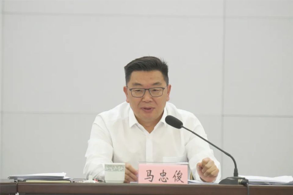 州政府文山市专题会强调:文山市要在全州经济社会高质量发展中挑大梁