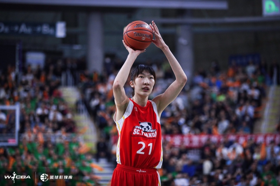 出手不多但传球不错!韩旭7中3拿到8分3助攻_腾讯新闻