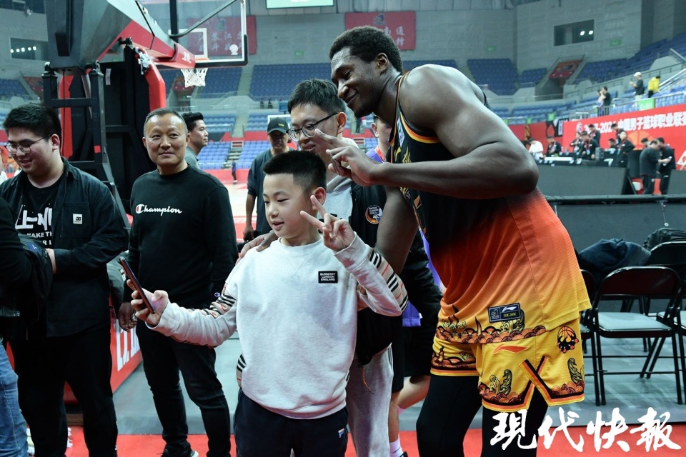 以城之名,江苏男篮"双主场"激发两座城市新活力