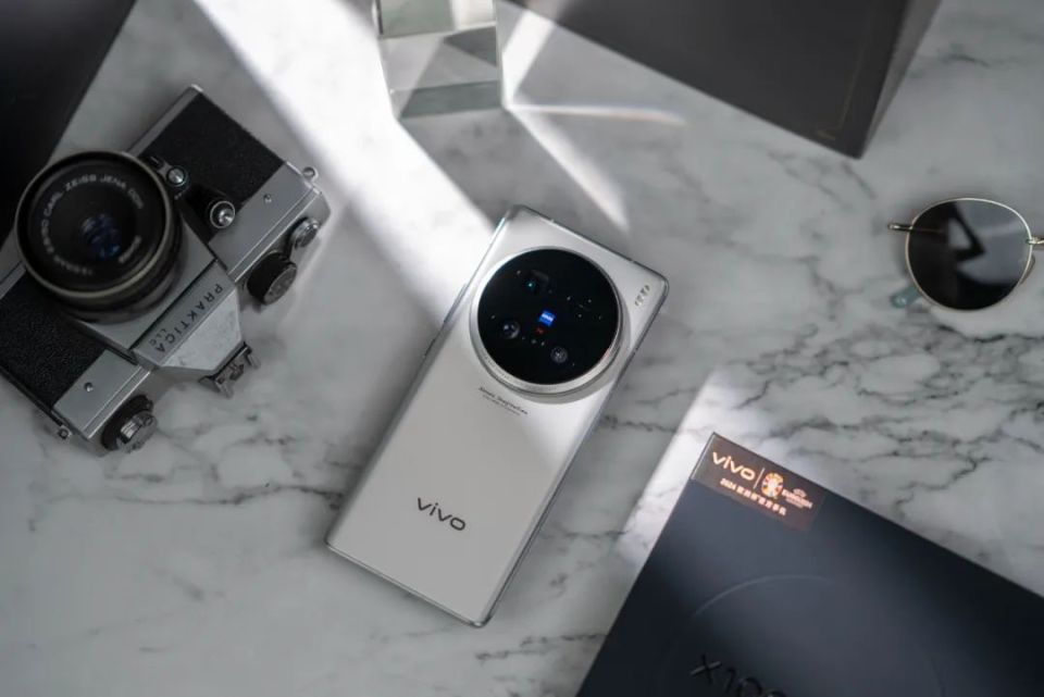 vivo x100 ultra影像评测:再次全面提升,由新潜望长焦开始!