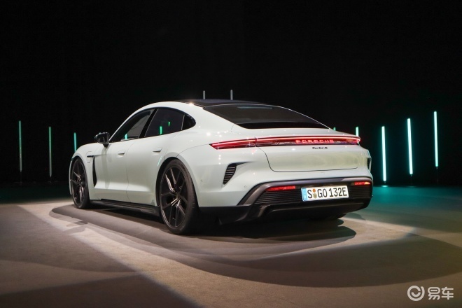 新款保时捷taycan家族售价公布 售价100.8万元起_腾讯新闻