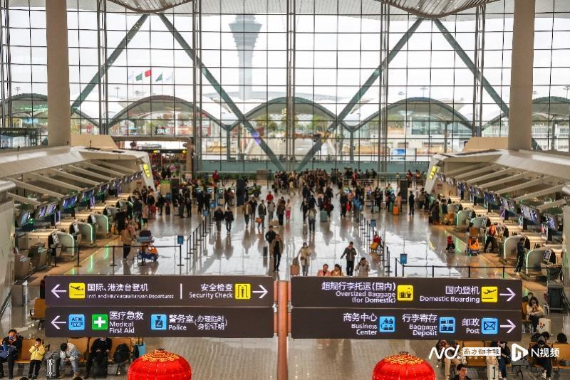 白云机场是全球最繁忙的机场之一,也是国内拥有城市候机楼最多的机场