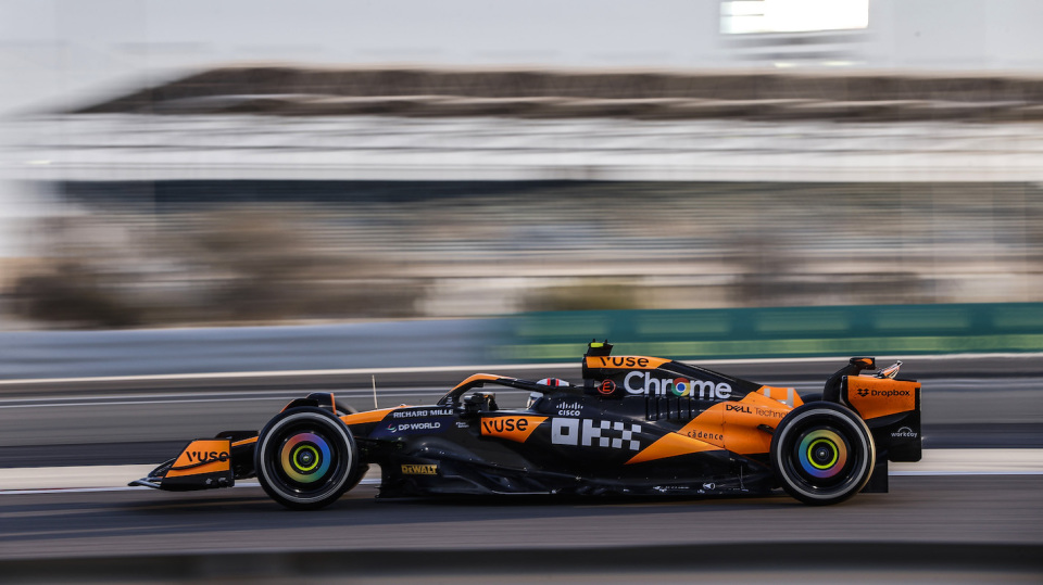 f1巴林测试维斯塔潘强势领先114秒众车手各显神通周冠宇第10