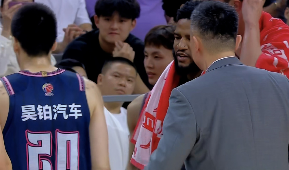 张明池最高分徐杰最高正负值广东53分打爆广厦12人轮换太强