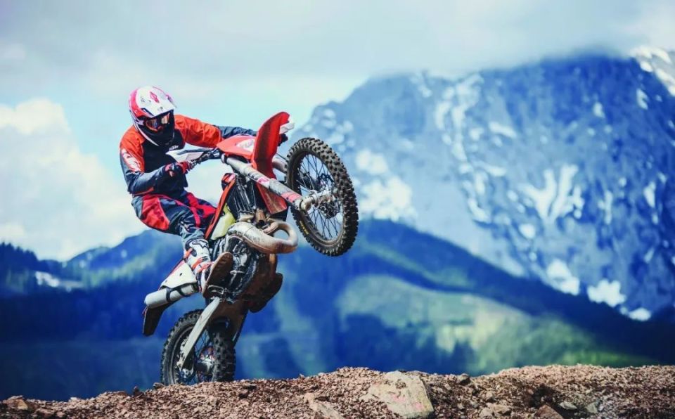 两冲程悍将,ktm exc 250 tpi_腾讯新闻