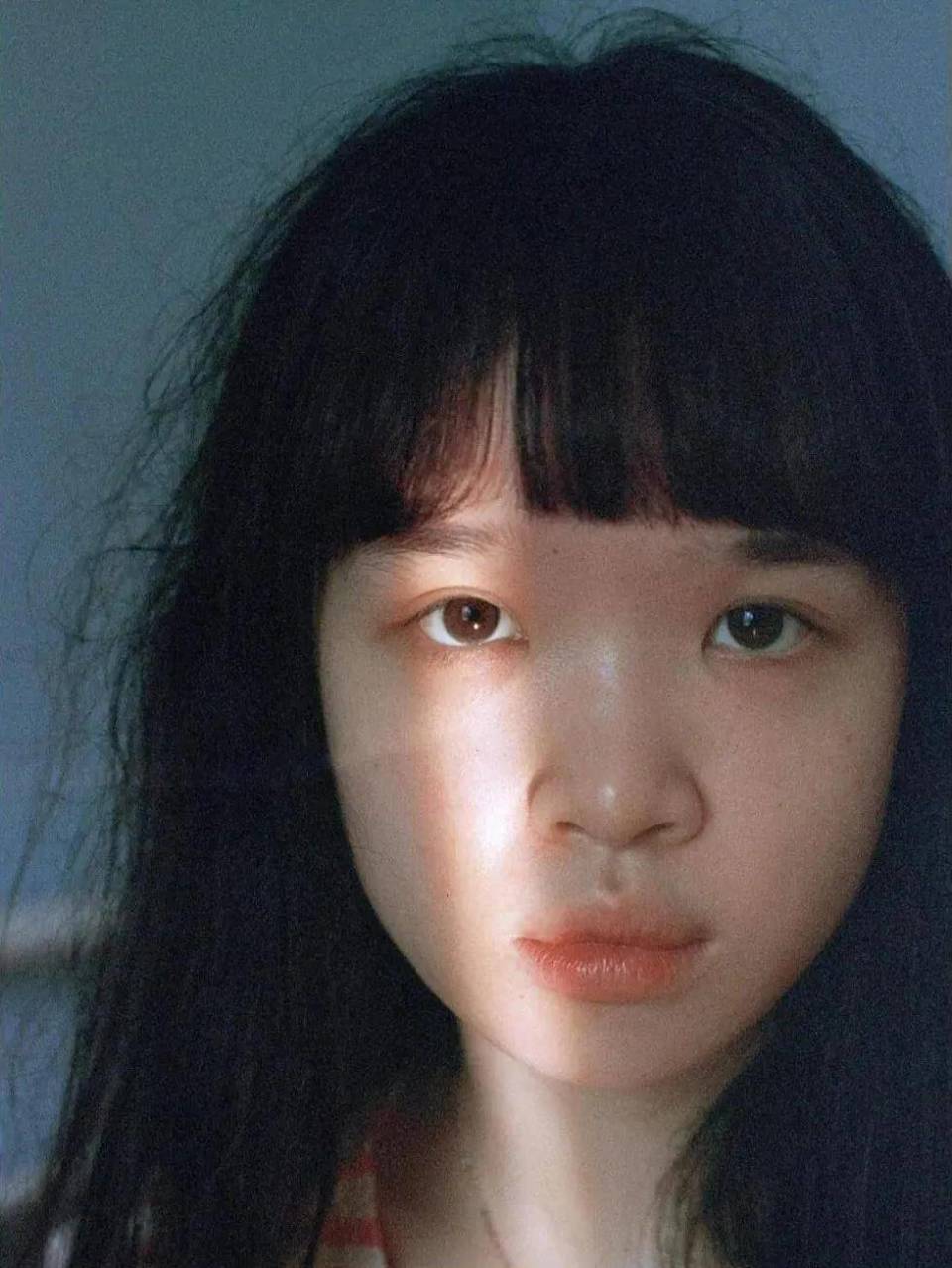 100个抑郁症女生的写真
