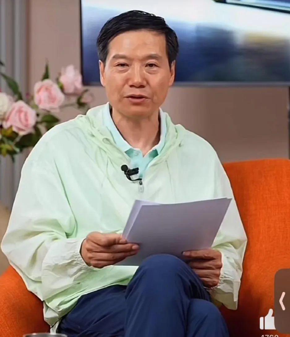 雷军直播突发炸麦