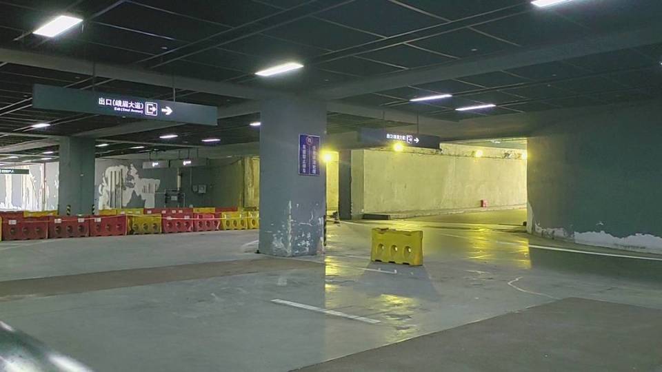 知乎精選：澳門(mén)三天兩晚攻略重慶火車(chē)北站一出租車(chē)失控追尾轎車(chē) 目擊者：包括駕駛員在內(nèi)多人受傷