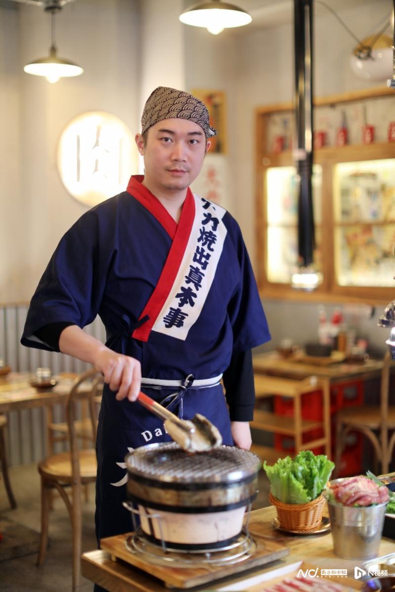 烤肉小王子从切到烤每一步要练上300小时