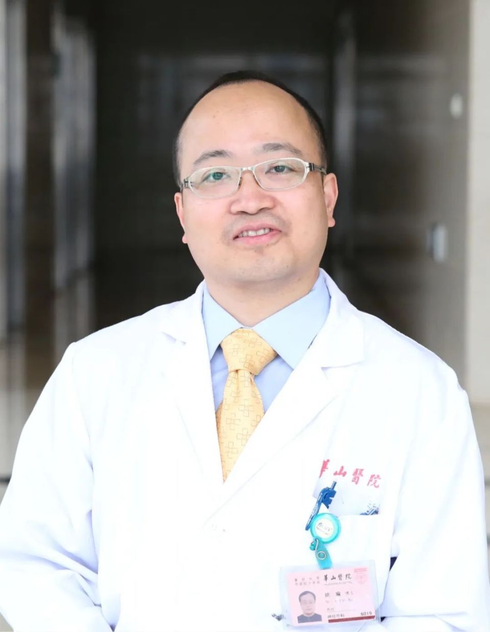 姚瑜复旦大学附属华山医院神经外科主任医师,博士生导师,师从周良辅