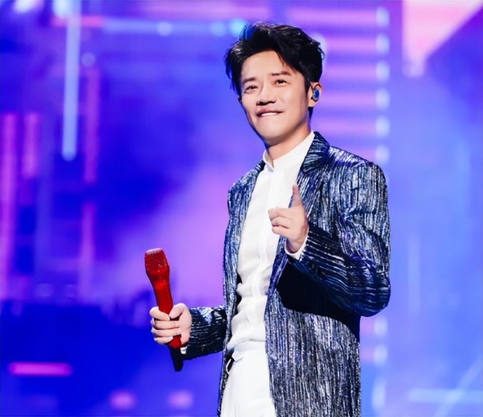 这是曾毅玲花对出道20周年最好纪念!凤凰传奇合肥演唱会强强联手