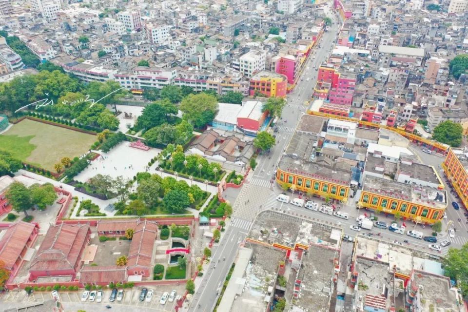 航拍广东省海丰县：原本汕尾只是它的一个镇，如今却变成了地级市_腾讯新闻