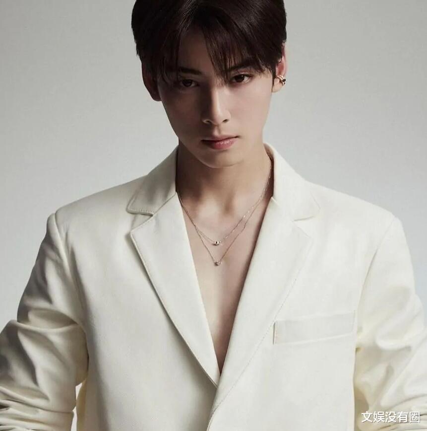 连车银优穿都翻车了的dior造型,网民:发型也有问题!-腾讯新闻