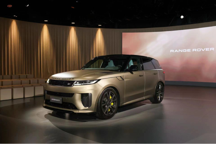 one代表一种特殊版本,可以理解为先行版,创始版,限量版,在奔驰,奥迪