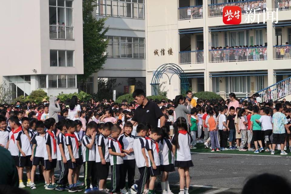 家乡的美丽早已刻画在我心中太仓市朱棣文小学举办手绘乡村征文绘画