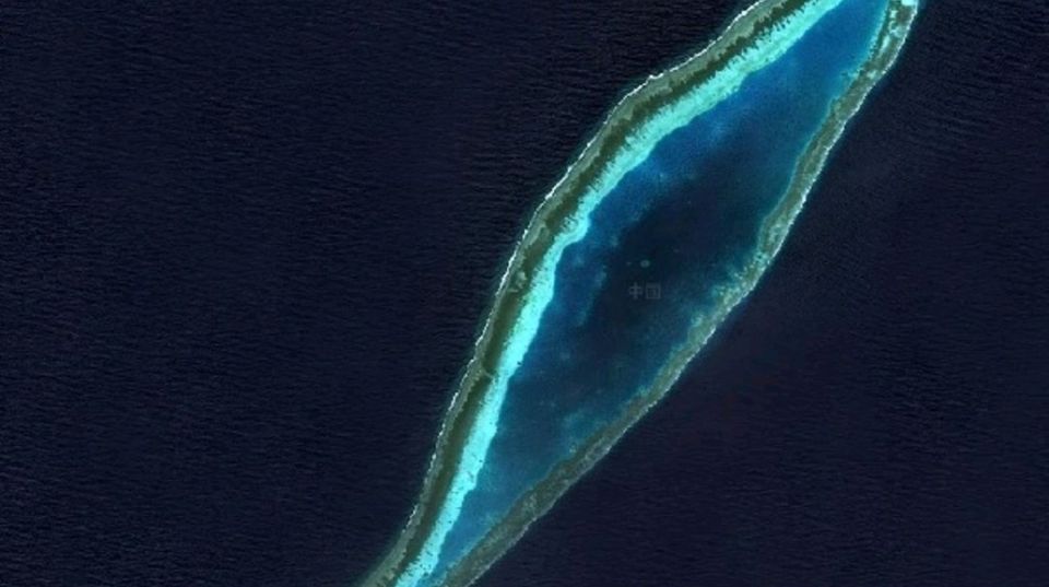 越南在南沙群岛的柏礁填海造地，中方回应_腾讯新闻