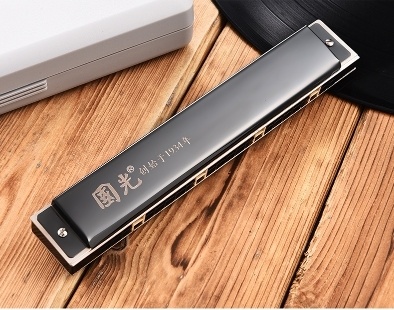 夜读那只国光口琴