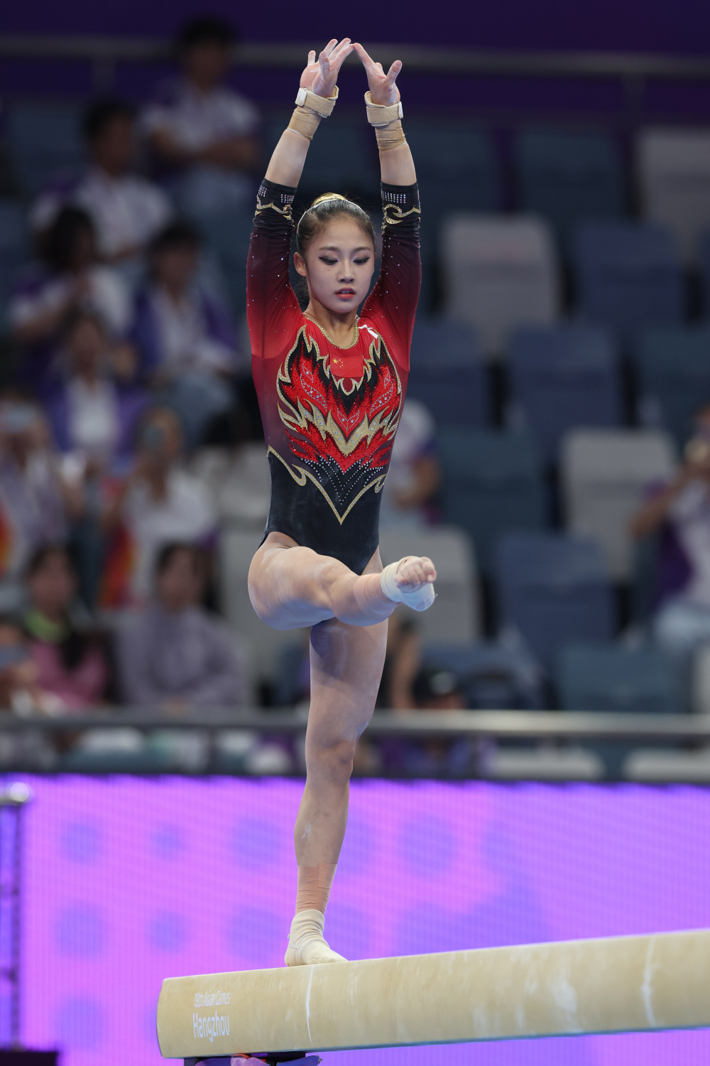 竞技体操女子团体决赛中国队夺冠