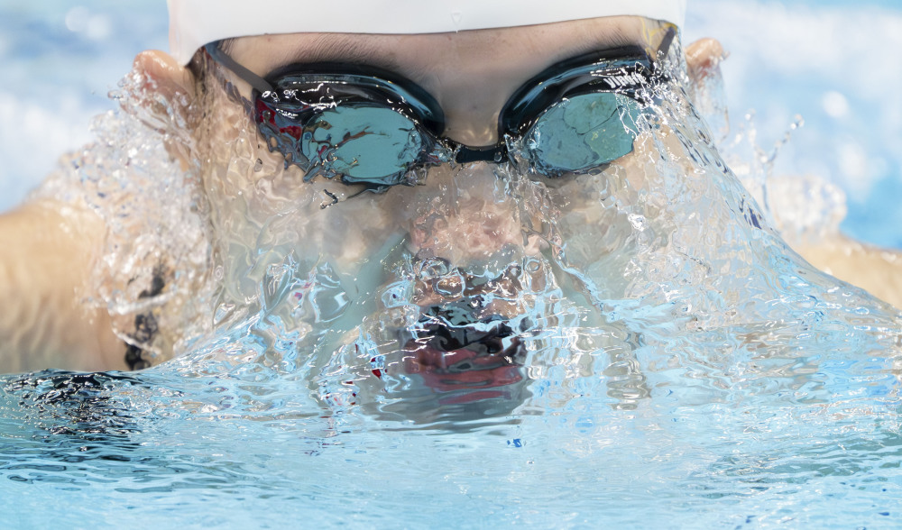 游泳——女子100米蛙泳sb11级:马佳夺冠-腾讯新闻