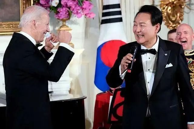 韩国、菲律宾总统接连访美，媒体：谁更不幸或许已有答案