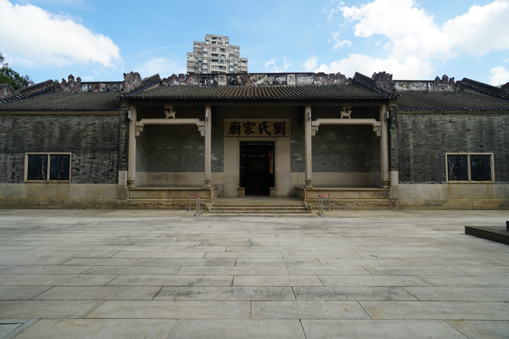 广州刘氏家庙刘明光与刘运禧刘永福祖籍广西博白县,出生于上思县,回国