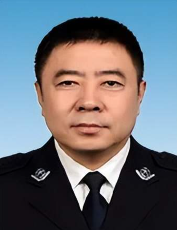 胡大鹏出生于1967年5月,曾任公安部办公厅主任,近日已出任云南省政府