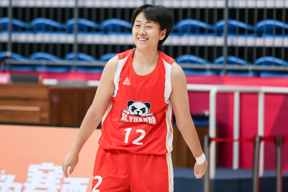 厦门女篮不敌卫冕冠军四川女篮 唐子婷单节轰17分&全场30分创新高