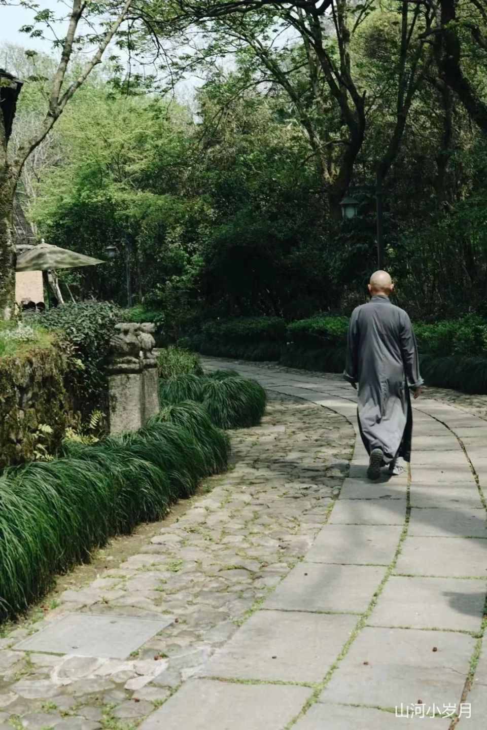 欢喜和去苏州不同,我始终觉得杭州有一些不那么江南的地方,疏阔大气