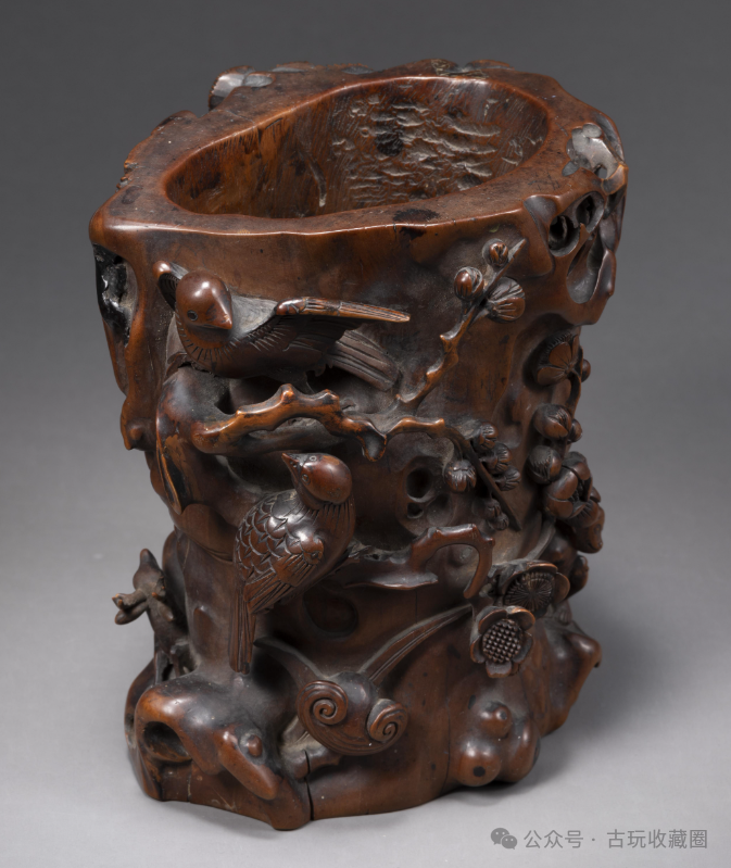 清早期 黄杨木雕鹤鹿同春随形笔筒