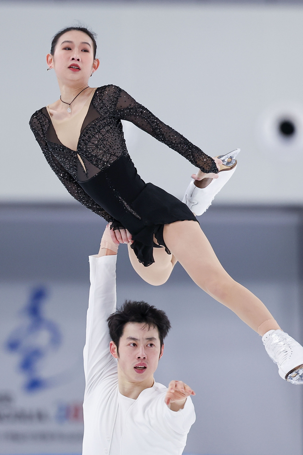 花样滑冰公开组双人滑彭程王磊夺冠2