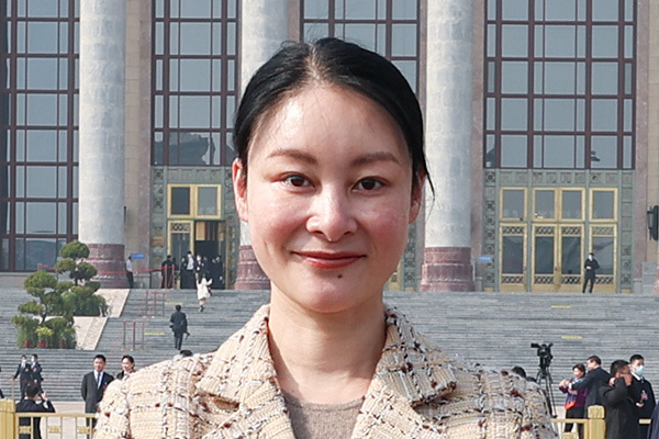 全国人大代表,泸州老窖品鉴创新中心总经理曾娜:多举措加强"非遗"传承