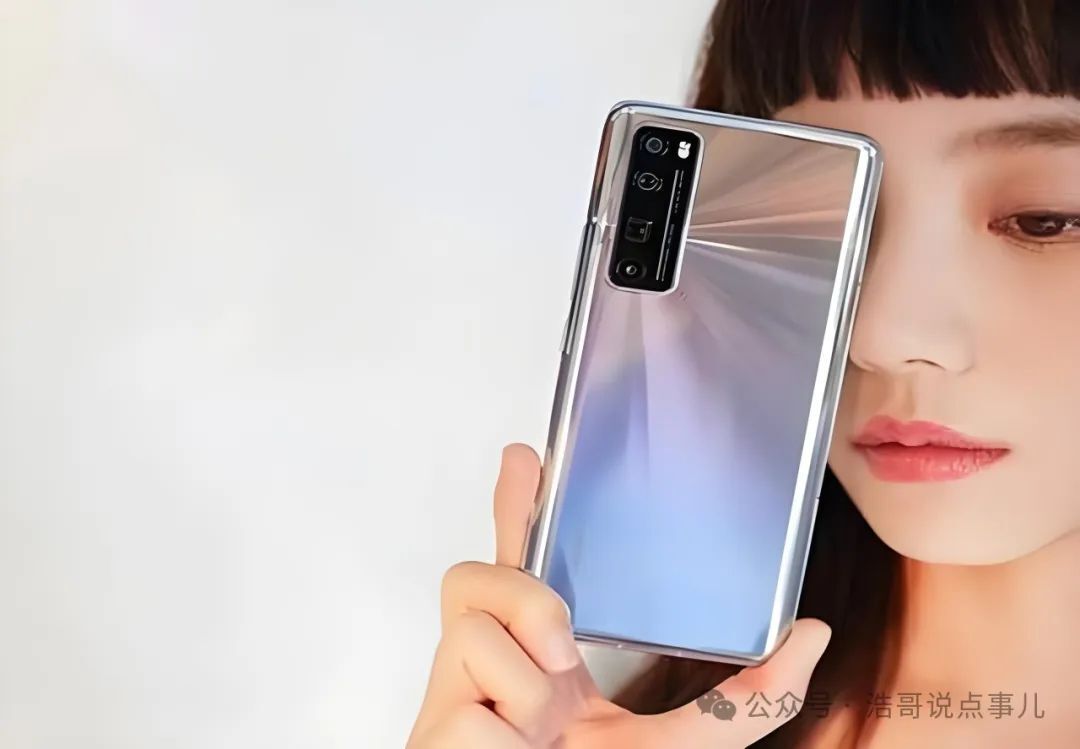 这样的配置意味着,无论是宏伟的远景还是精致的近摄,华为nova7都能以