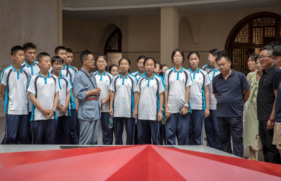 山西吕梁英杰中学开展传承红色精神主题研学活动